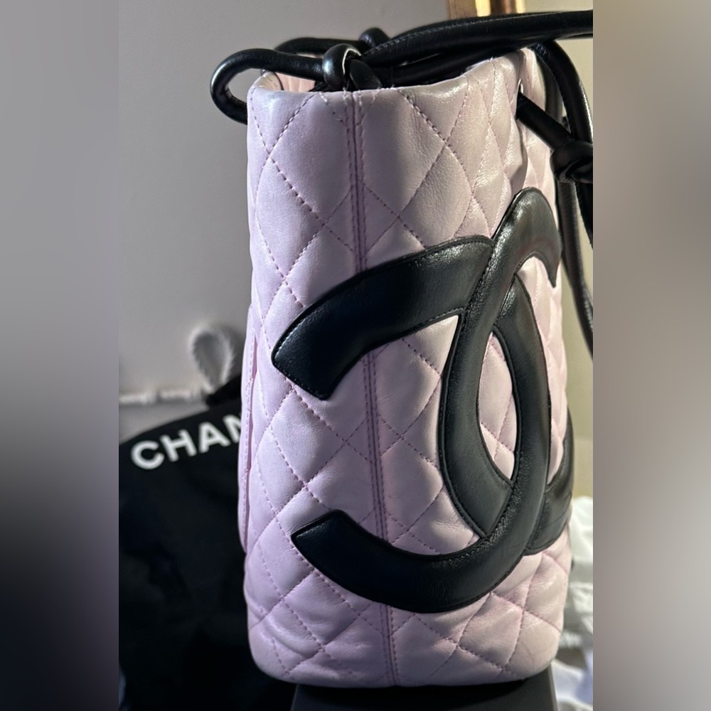 🥳CHANEL CAMBON Pink w/ black monogram Tote, Calfskin.
